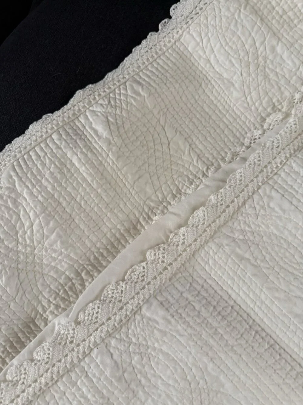 Vintage Ralph Lauren White Matelasse Crochet Quilted Large Pillow Shams 30x30